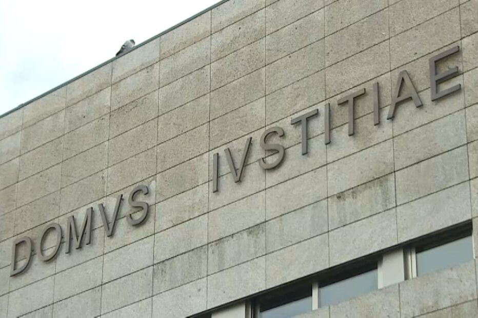 Professor de Moral acusado de abusar sexualmente 15 alunas em Famalicão