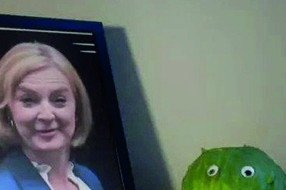 Truss como primeiro-ministra britânica ou alface a aprodecer, quem vencerá? 