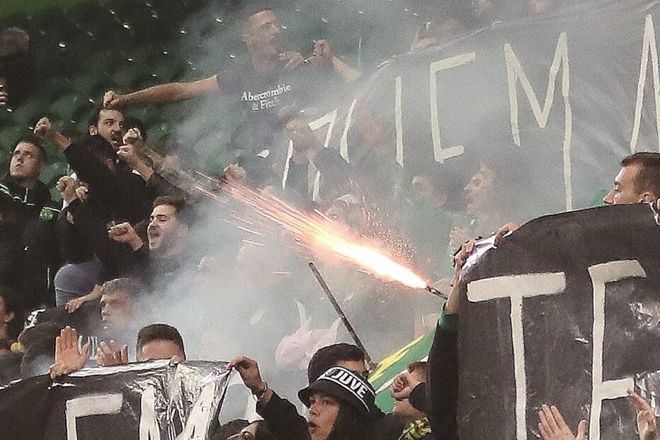 Artefactos, Juve Leo, Sporting