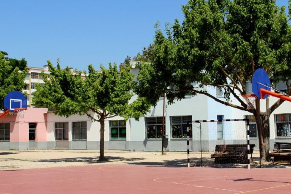 Escola Básica do bairro do Peixe Frito