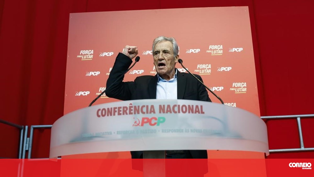 Jerónimo de Sousa avisa que “quem não está preocupado com crescimento da extrema-direita, está distraíddo” – Política