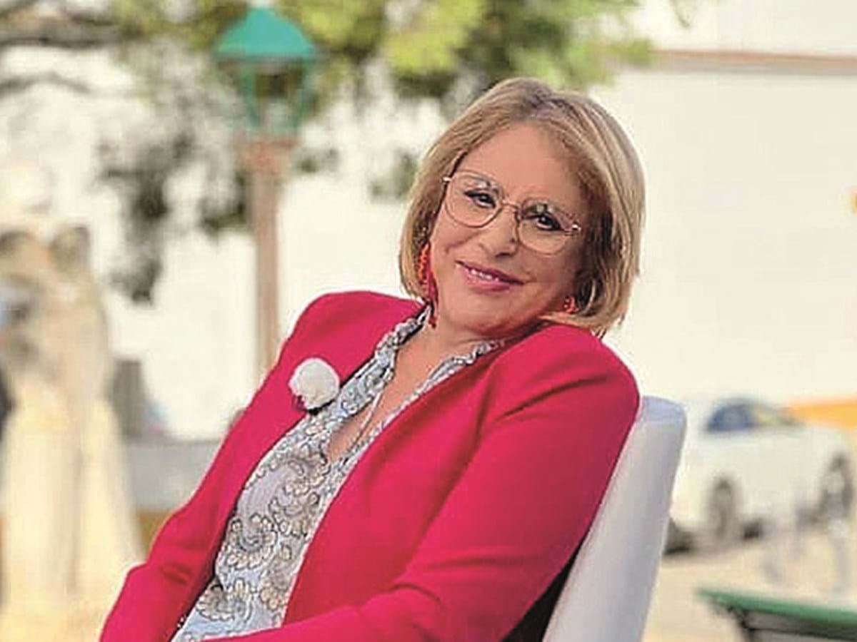 Dina Aguiar vai casar aos 69 anos - Famosos - Correio da Manhã