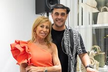 Zulmira Ferreira com o filho, o DJ Eddie Ferrer