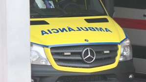 Quatro feridos em despiste de carro na A4 em Paredes