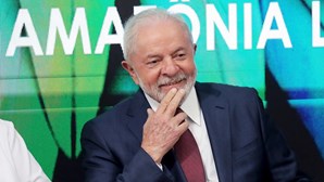 Equipa de Lula da Silva tenta incorporar promessas de campanha 30 dias após vitória 