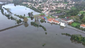 Mau tempo deixa as ruas de Águeda completamente inundadas