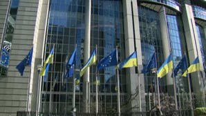Parlamento Europeu aprova empréstimo de 18.000 milhões de euros a Kiev