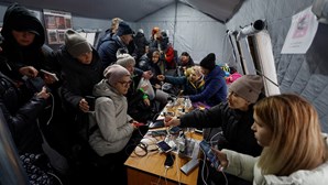 Mais de seis milhões de casas sem eletricidade numa Ucrânia com temperaturas abaixo de zero