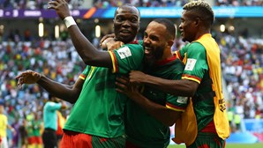 Empate dá esperança a Camarões e Sérvia para apuramento para oitavos de final
