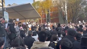 Universidades chinesas mandam estudantes para casa para evitar protesto contra restrições Covid