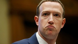 Irlanda aplica multa milionária ao Facebook por divulgação de dados pessoais dos utilizadores