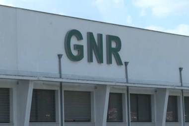 Irmãos oficiais da GNR suspeitos de tráfico de droga em Mirandela