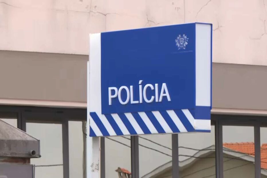 Mulher assaltada em Sintra quando via televisão