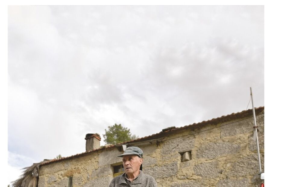 Cresce ajuda a homem que vive em casebre e que sonha em 'ter uma casa de banho'