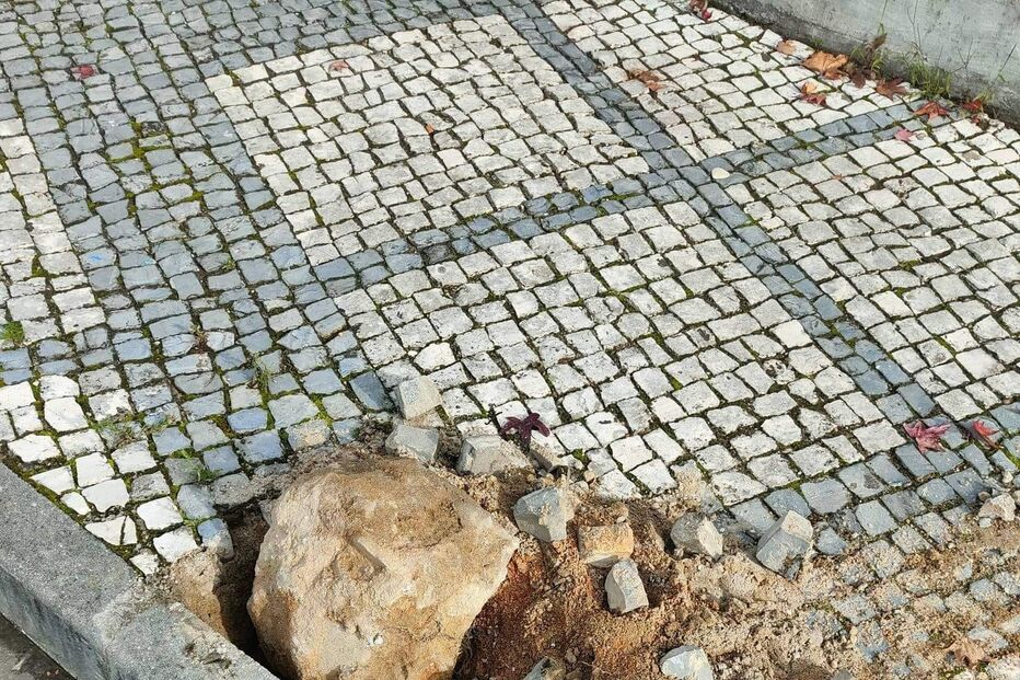 Escola Doutor Ferreira da Silva