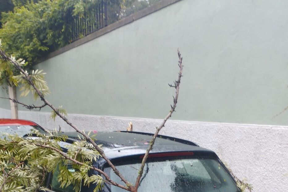 Mau tempo provoca estragos em Alto de Santo Amaro