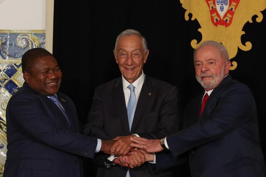 Reunião a três não estava prevista