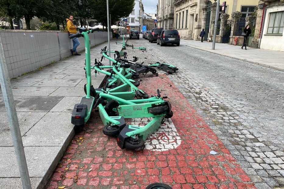 Trotinetes destruídas em Braga
