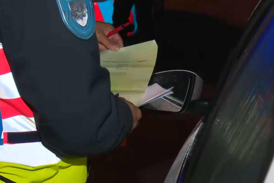 Militar de operações especiais bêbado tenta atropelar polícias e acaba detido