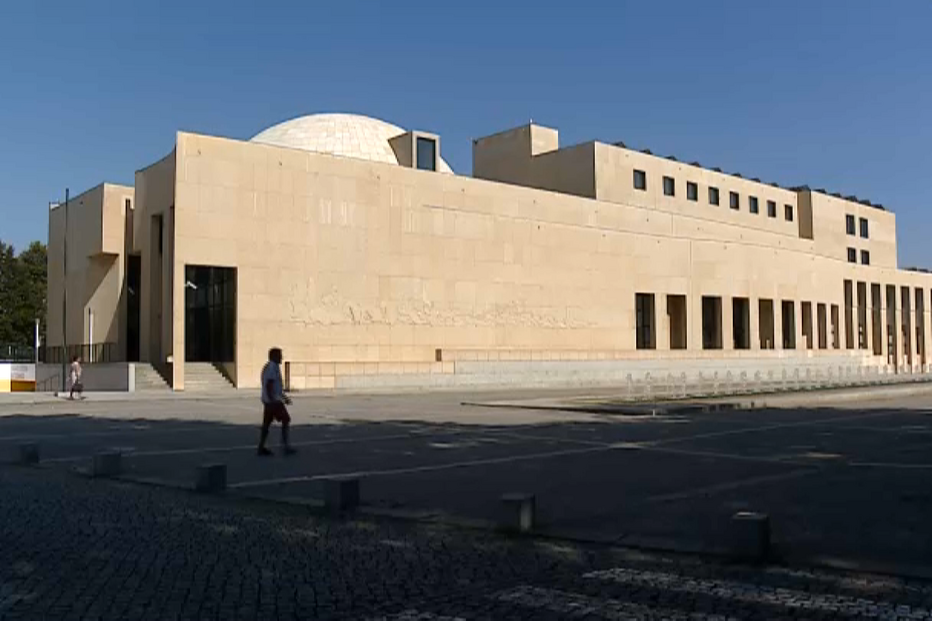 Presidente da Câmara de Matosinhos investigada por tráfico de influências