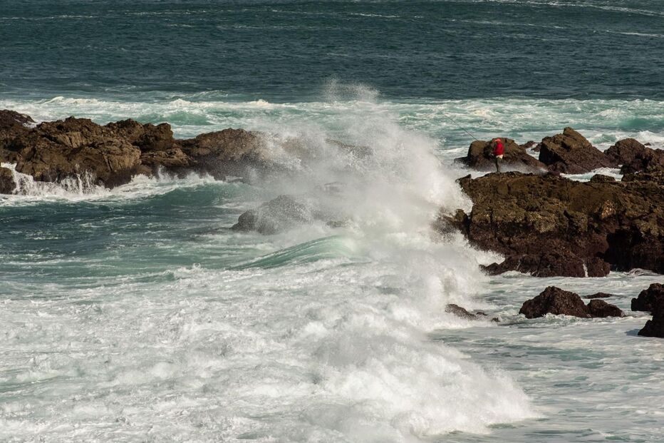 Cinco distritos do continente sob aviso amarelo devido à agitação marítima