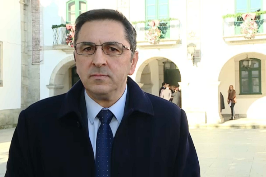 Presidente da Câmara de Esposente pode ser acusado de homicídio por negligência em derrocada mortal