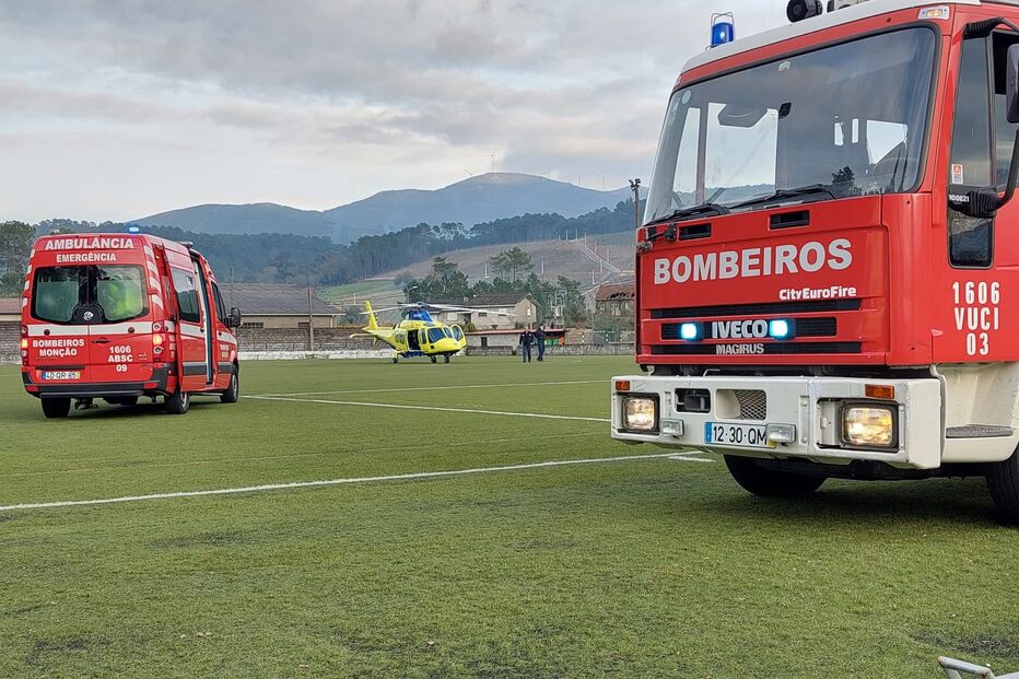 Helicóptero no local 