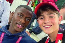 Sobrinho de Ronaldo partilha fotos com craques da Seleção no Instagram