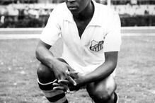 Pelé enquanto jogador do clube brasileiro Santos