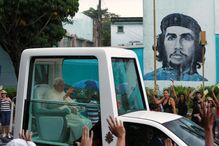 Papa Bento XVI na chegada a Havana, em Cuba