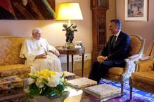 Papa Bento XVI reúne-se com Cavaco Silva no Palácio de Belém