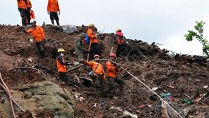 Sismo de magnitude 6,4 na escala de Ritcher atinge a Indonésia