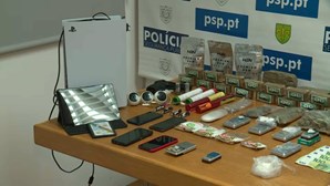 Prisão preventiva para cinco suspeitos de tráfico de droga em operação da PSP de Leiria