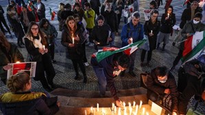 Cerca de 70 pessoas na vigília de solidariedade com iranianos em Lisboa 