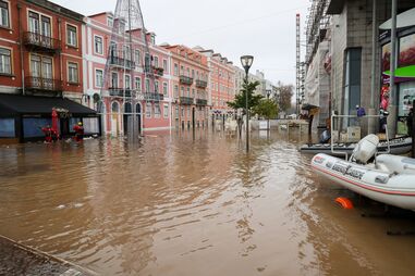 Algés, mau tempo, Lisboa