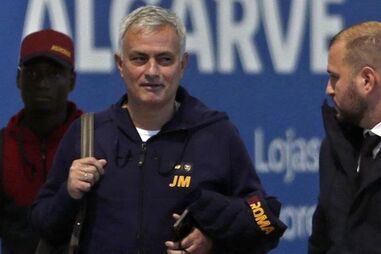 Mourinho quer contrato de quatro anos na seleção