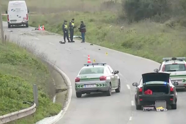 Dois mortos em acidente entre carro e mota em Loures