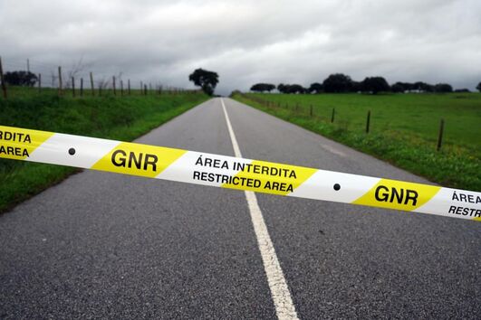 Inundações e desmoronamentos condicionam 11 vias no distrito do Porto