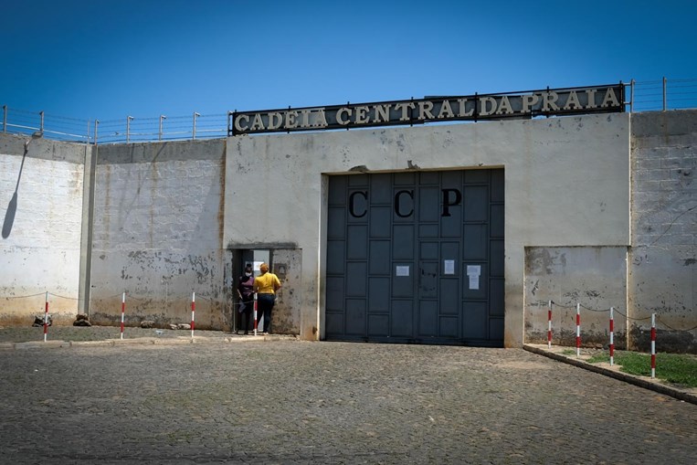 Cadeia central de Praia, Cabo Verde