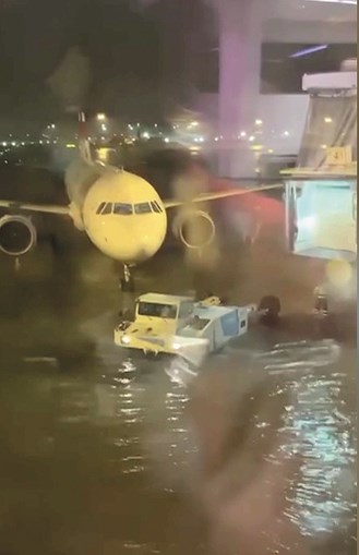Aeroporto inundado em Lisboa