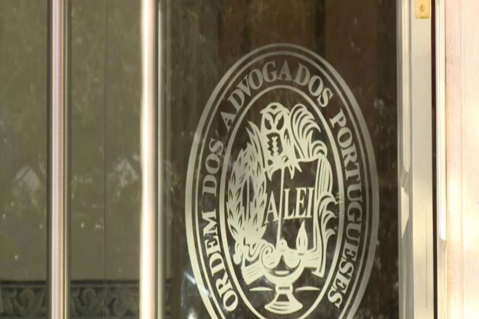 Estagiários revoltados com Ordem dos Advogados por mudança de regras para novo exame sem 'comunicação clara e objetiva'