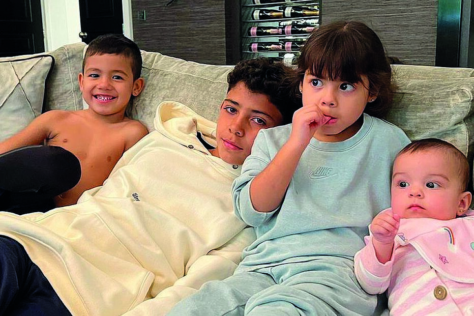 Bella nem sempre pode acompanhar os irmãos