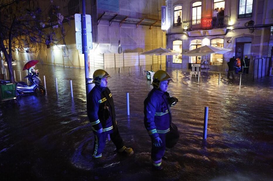 Chuva intensa deixa Lisboa em alerta vermelho