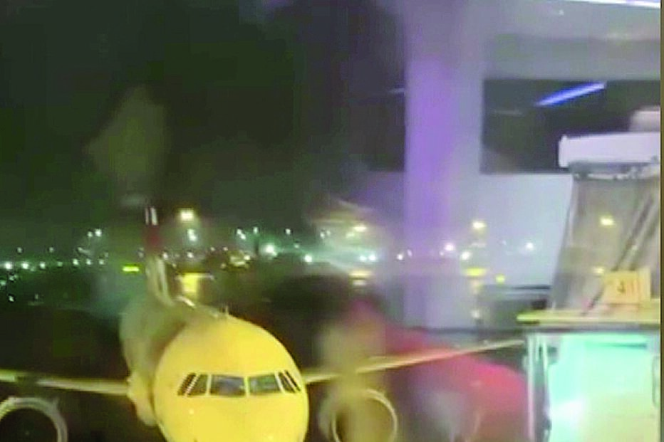 Aeroporto inundado em Lisboa