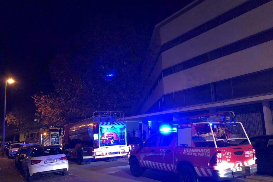 Incêndio em prédio deixa seis pessoas desalojadas na Póvoa de Varzim