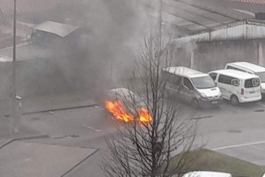 Incêndio carro São João da Madeira