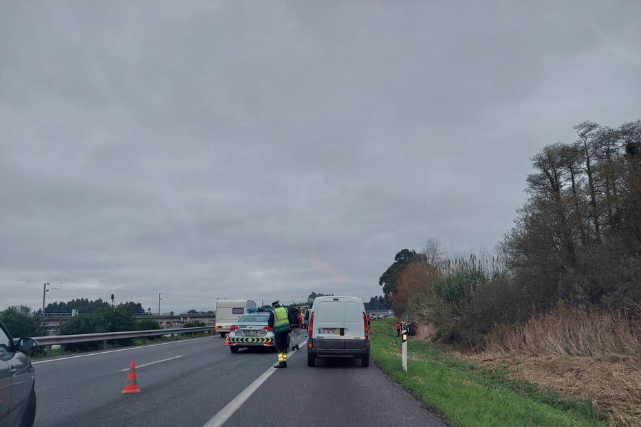 Três feridos depois de um despite de carro em Aveiro