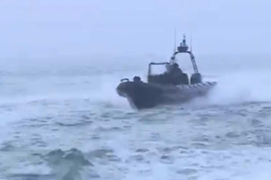 Elite da Polícia Marítima enfrenta missões de alto risco no mar 