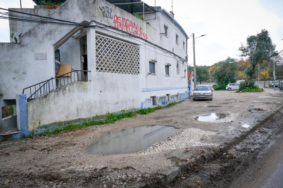 2022-12-13_23_43_56 Almada mau tempo.jpg