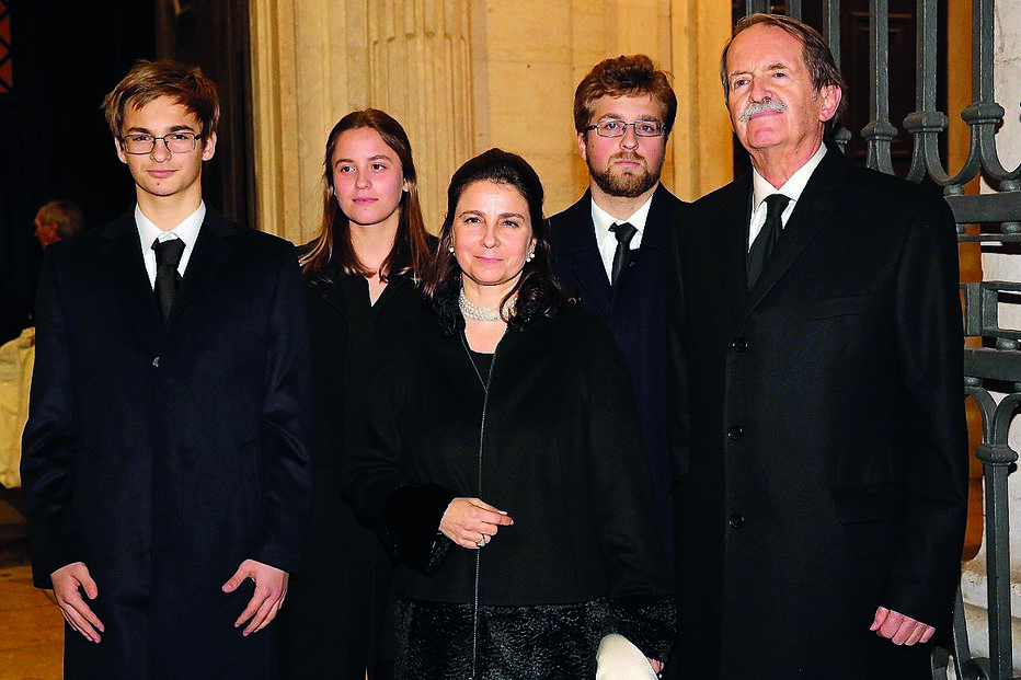 D. Duarte Pio, D. Maria Francisca de Bragança, Duarte de Sousa Araújo Martins